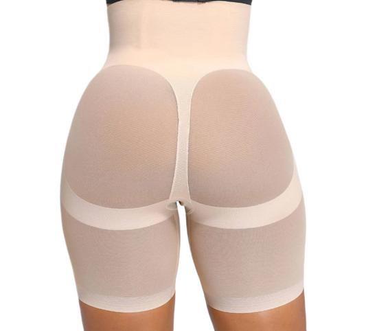 SMOOTH BUTT-LIFTING SHORTS