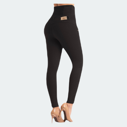 Jeans de cintura alta / efecto levanta cola